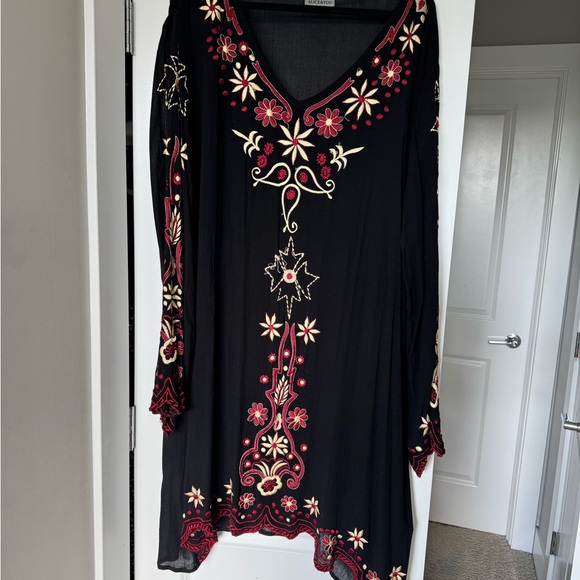 ASOS Alice & You midi Black Floral Embroidered Dress size 24 - Picture 1 of 6
